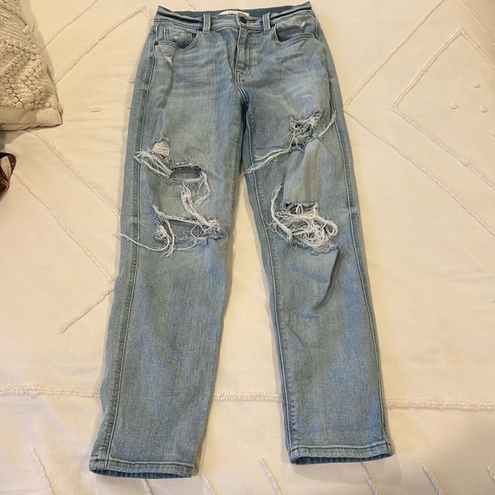 Eunina jeans from Vestique. Light wash, distressed high rise boyfriend jeans